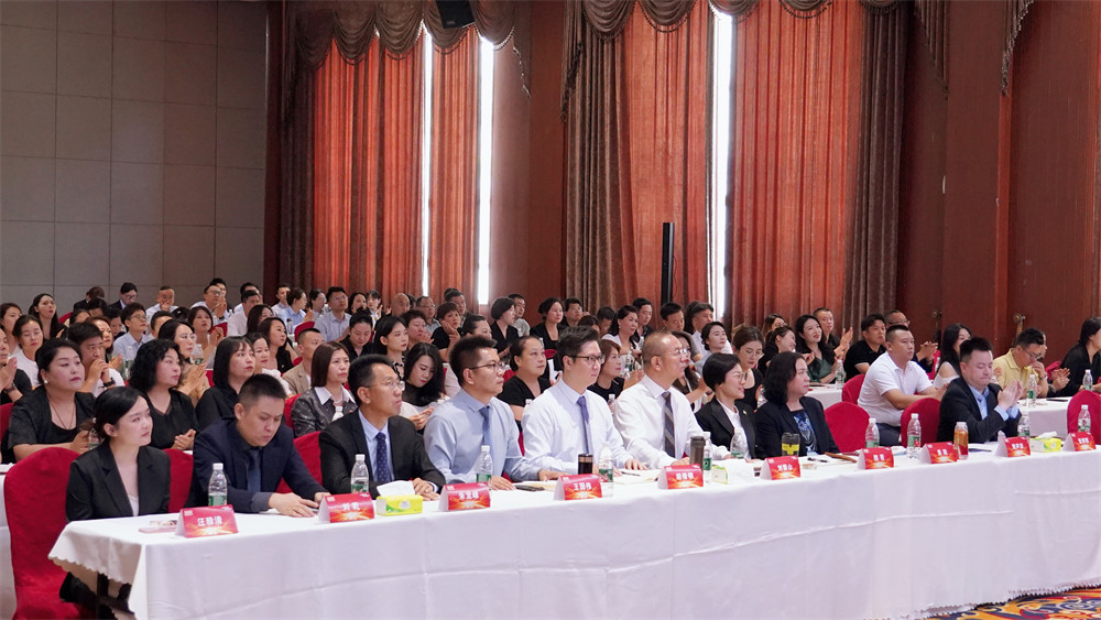 实力“吸睛”丽减美瘦吧减肥备受瞩目,各大媒体齐关注报道